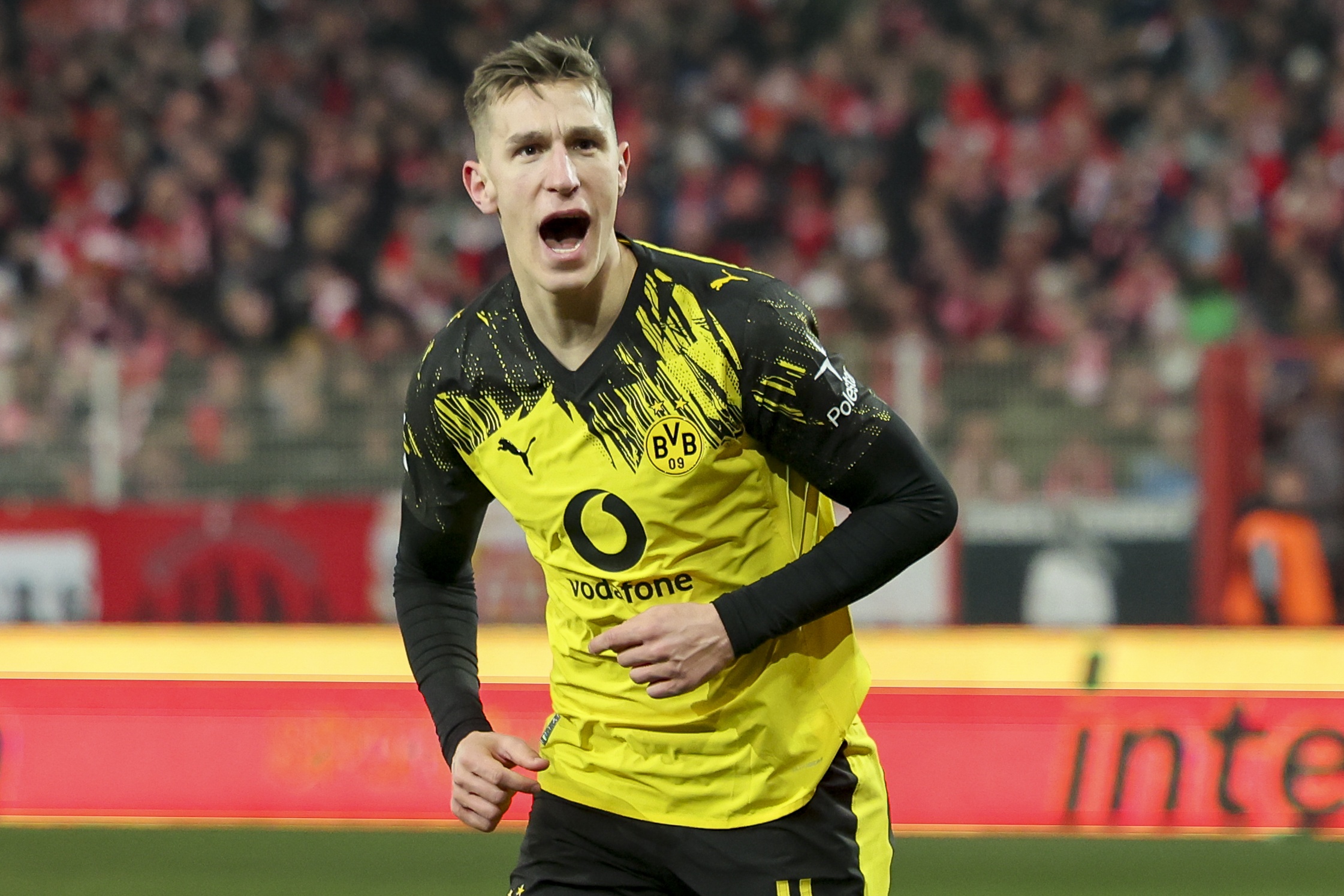 PG模拟器在线-图片报：多特高层预计施洛特贝克不会迅速续约，谈判将进一步拖延